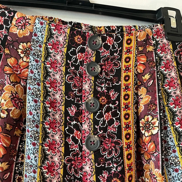 Lived to Be Spoiled Womens Wide Leg Flowered Pants Size Large - Picture 1 of 7